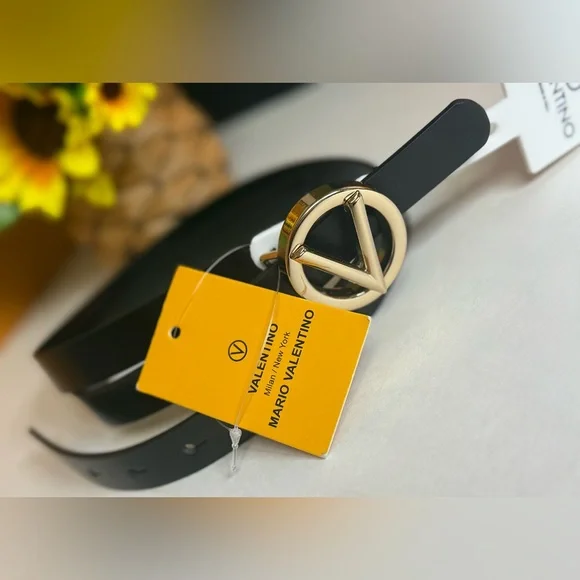 🆕VALENTINO by Mario Valentino Black Belt with Gold V Removable Buckle 🔥Large🔥 - Picture 6 of 17